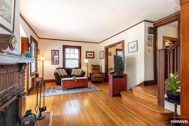17 Madison Street, Glen Ridge, NJ 07028