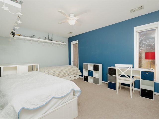 239 Carnoustie Court, Schererville, IN 46375