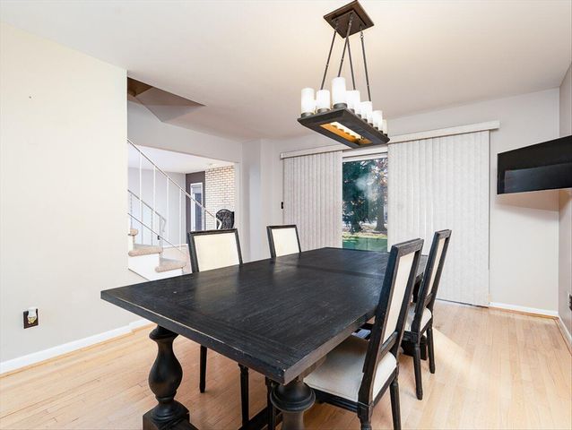 239 Carnoustie Court, Schererville, IN 46375