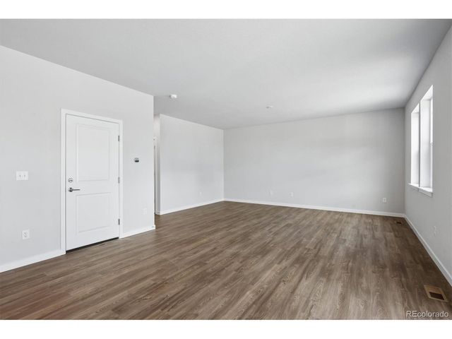5732 N Indigo Rose St, Aurora, CO 80019