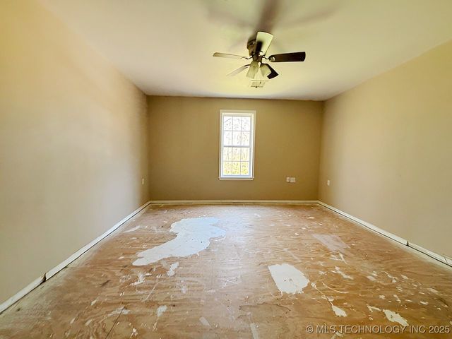 21253 S 530 Road, Tahlequah, OK 74464