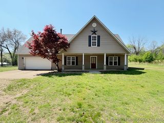 21253 S 530 Road, Tahlequah, OK 74464