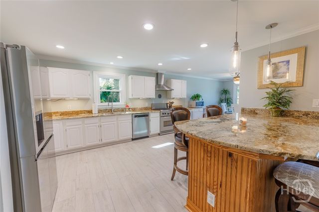 27 Falligant Avenue, Savannah, GA 31410