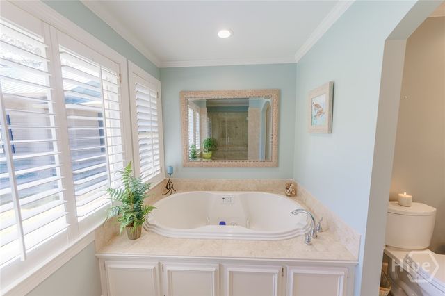 27 Falligant Avenue, Savannah, GA 31410