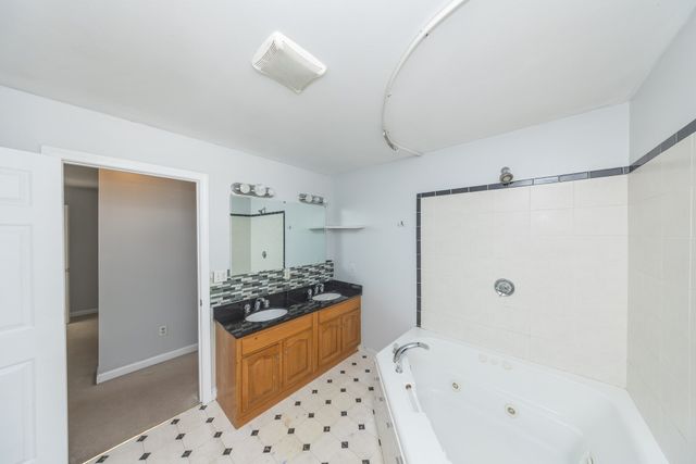 18-A Kennebec Street, Worcester, MA 01606