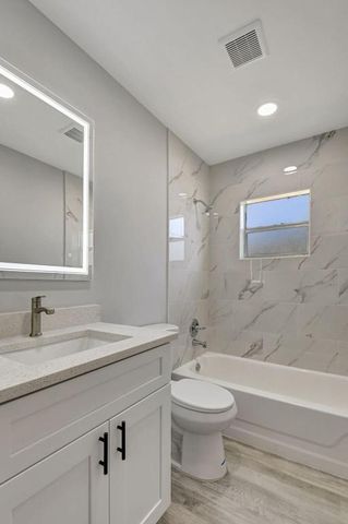 909 S Flanders S, Delray Beach, FL 33484