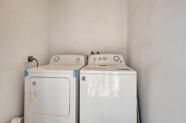 909 S Flanders S, Delray Beach, FL 33484