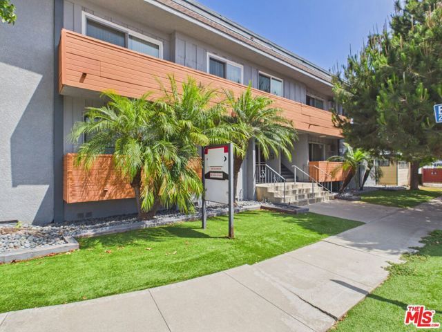 11825 National Blvd 6, Los Angeles, CA 90064