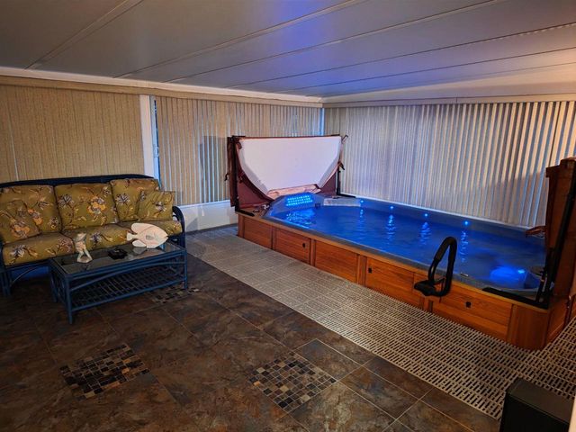 8815 S Castle COURT, Franklin, WI 53132