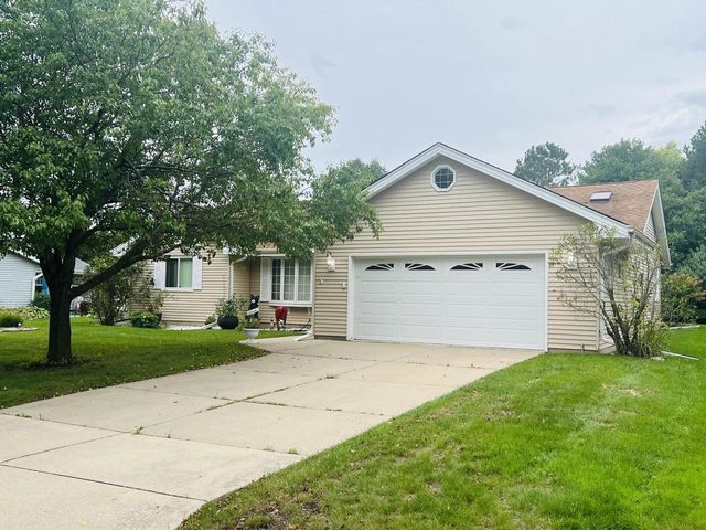 8815 S Castle COURT, Franklin, WI 53132