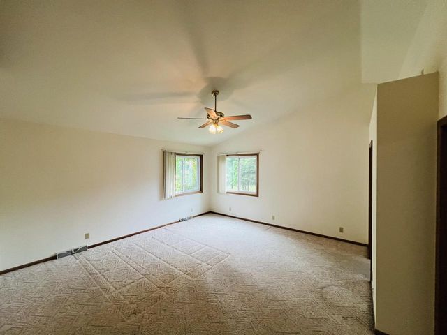 8815 S Castle COURT, Franklin, WI 53132