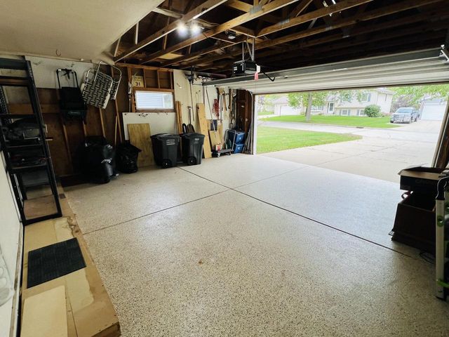 8815 S Castle COURT, Franklin, WI 53132