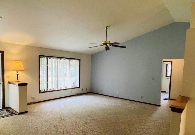 8815 S Castle COURT, Franklin, WI 53132