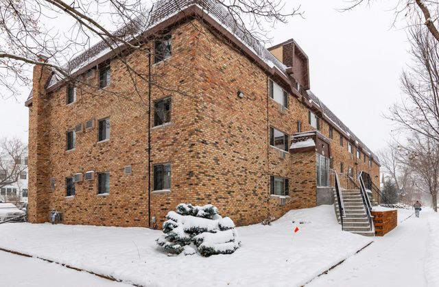 2446 Aldrich Avenue S 105, Minneapolis, MN 55405