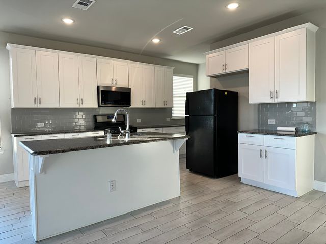 2732 Spring Creek Trail, Celina, TX 75078