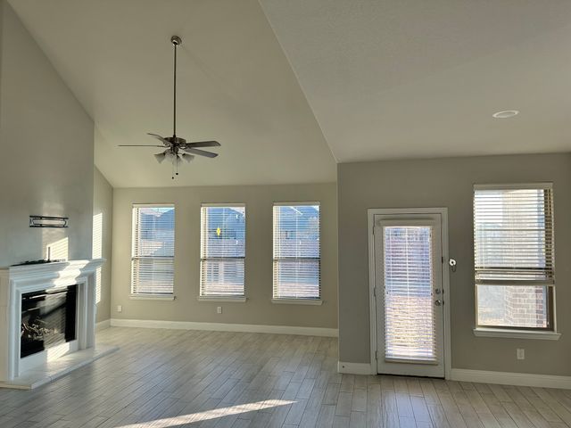 2732 Spring Creek Trail, Celina, TX 75078