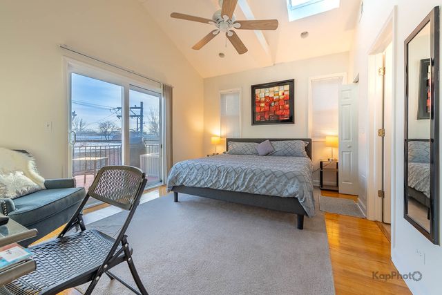 2705 W Congress Parkway, Chicago, IL 60612