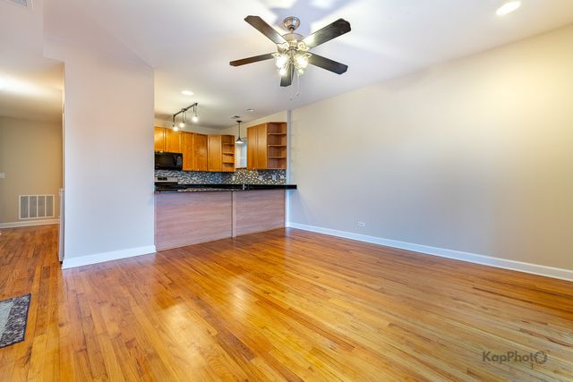 2705 W Congress Parkway, Chicago, IL 60612