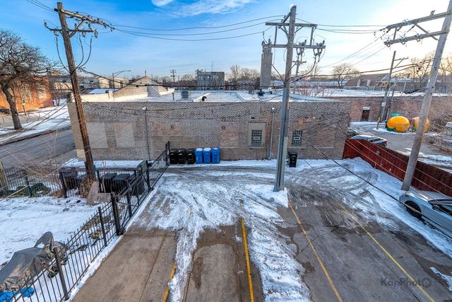 2705 W Congress Parkway, Chicago, IL 60612