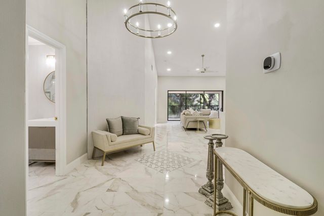 1143 Duncan Circle 202, Palm Beach Gardens, FL 33418