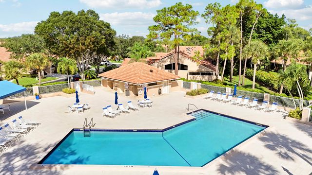 1143 Duncan Circle 202, Palm Beach Gardens, FL 33418