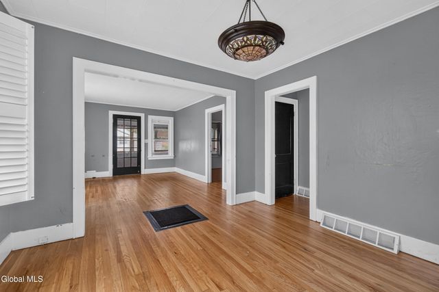 24 Maplewood Avenue, Albany, NY 12205