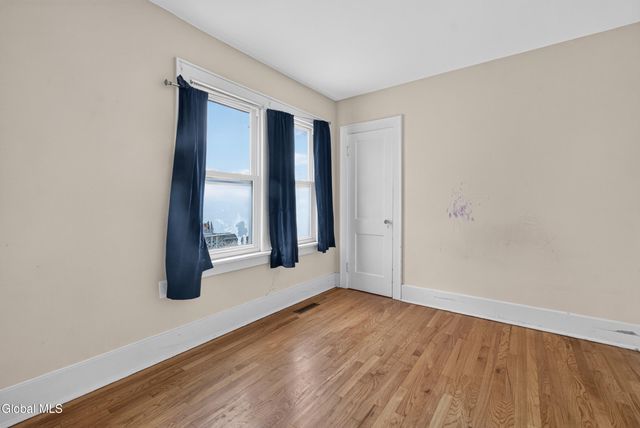24 Maplewood Avenue, Albany, NY 12205