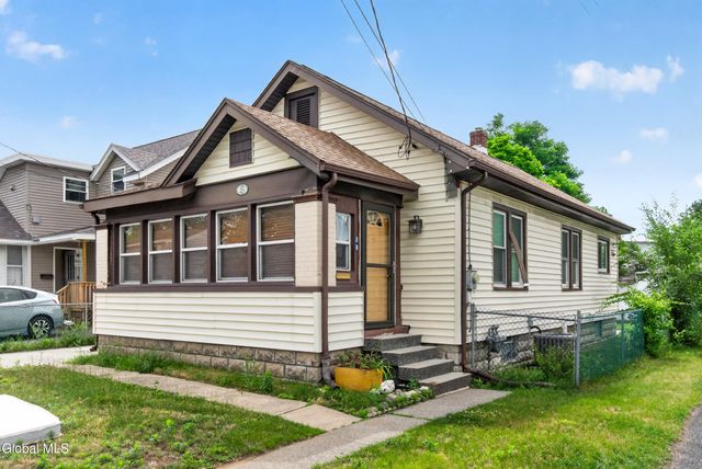 24 Maplewood Avenue, Albany, NY 12205