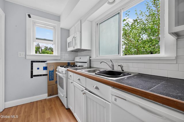 24 Maplewood Avenue, Albany, NY 12205
