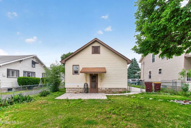 24 Maplewood Avenue, Albany, NY 12205