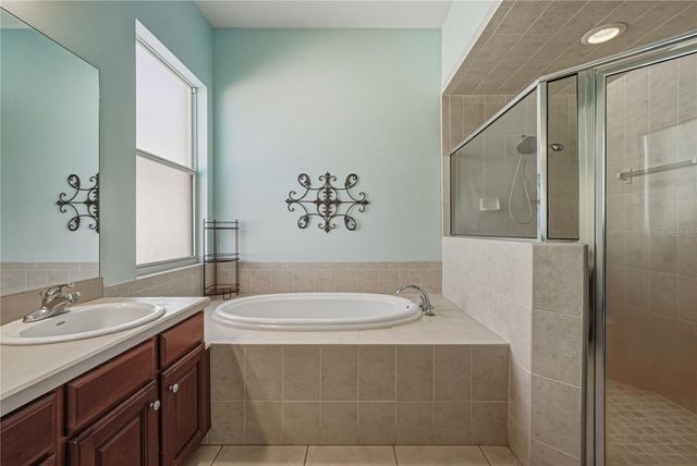 1823 ROCKY POINTE DRIVE, Lakeland, FL 33813