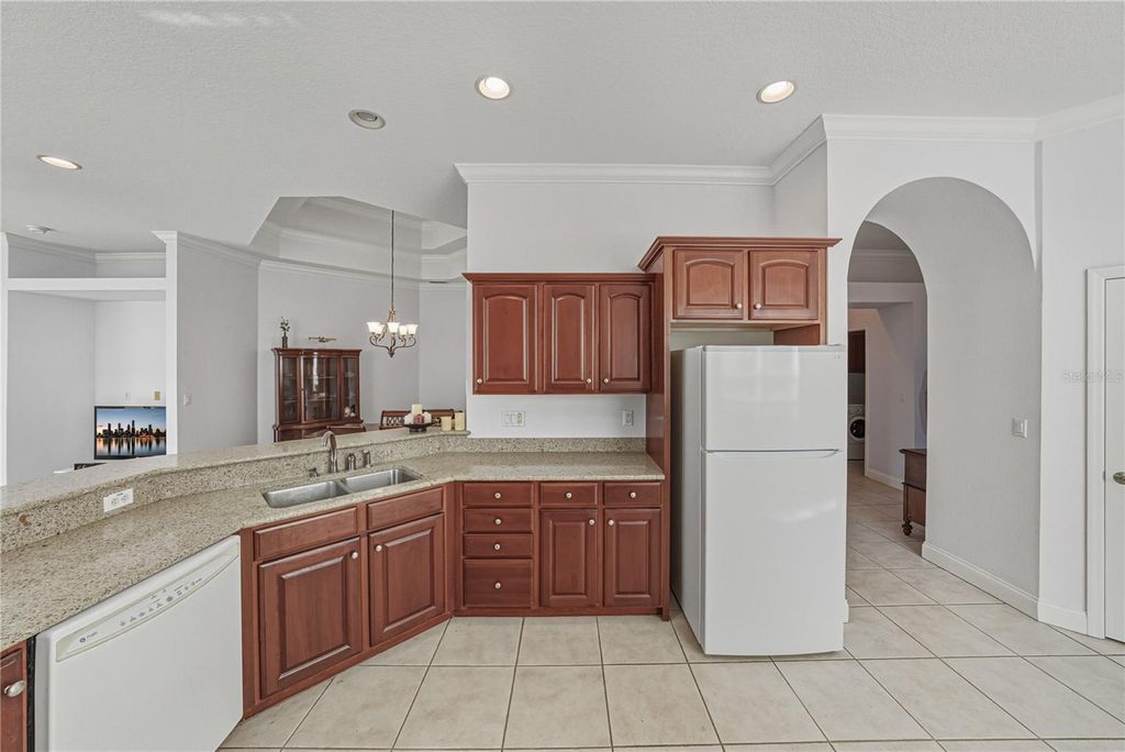 Image 19 of property listing at 1823 ROCKY POINTE DRIVE, Lakeland, FL 33813