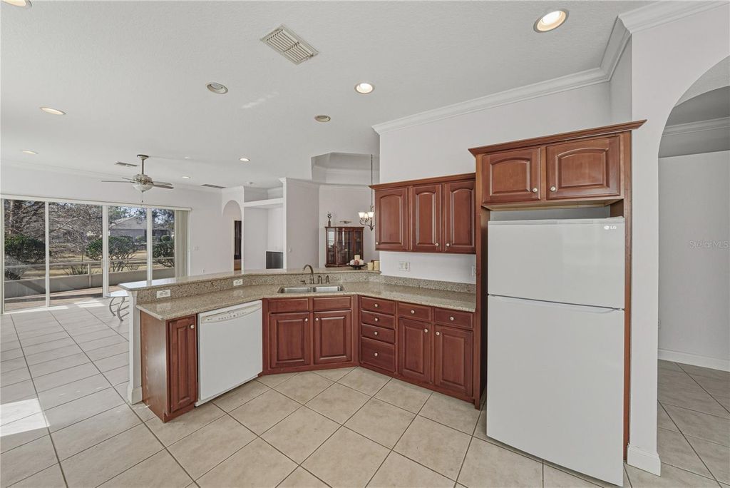 Image 20 of property listing at 1823 ROCKY POINTE DRIVE, Lakeland, FL 33813