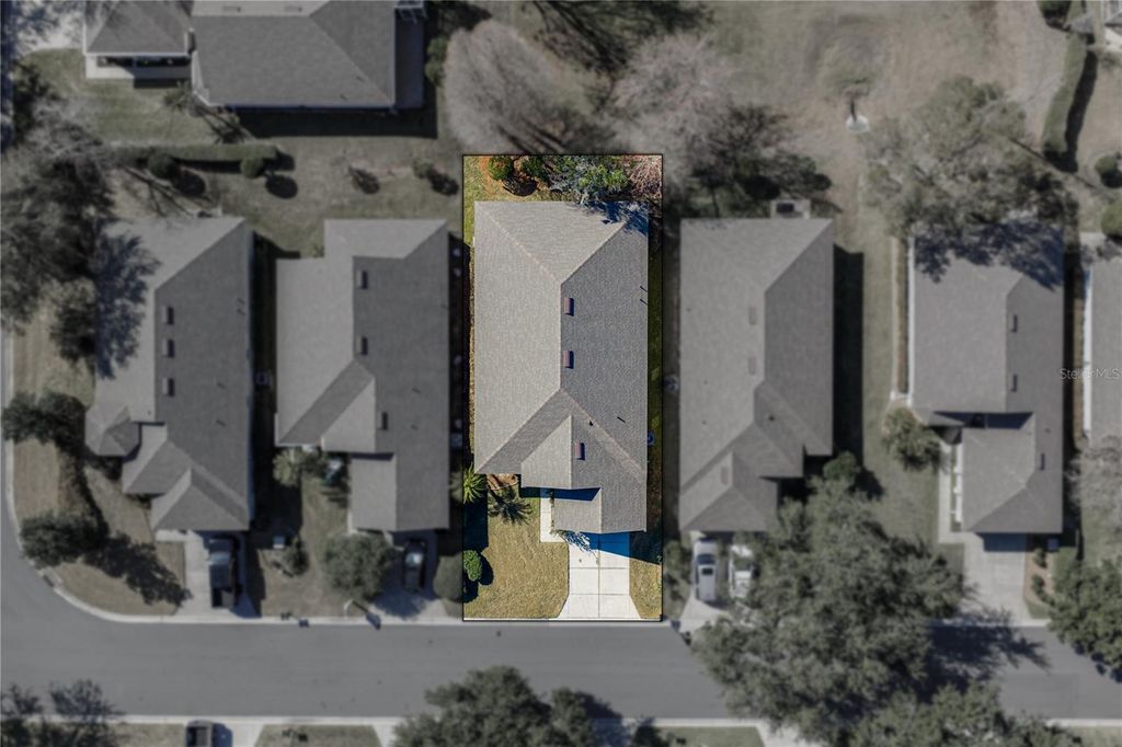 Image 4 of property listing at 1823 ROCKY POINTE DRIVE, Lakeland, FL 33813