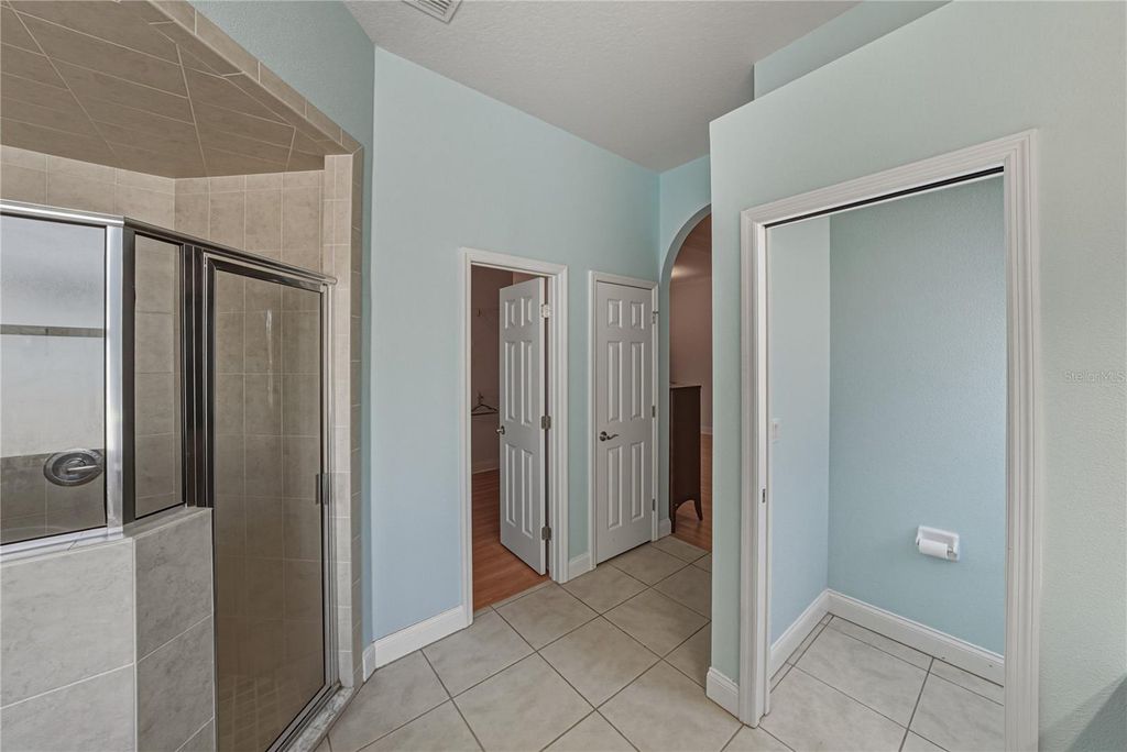 Image 39 of property listing at 1823 ROCKY POINTE DRIVE, Lakeland, FL 33813