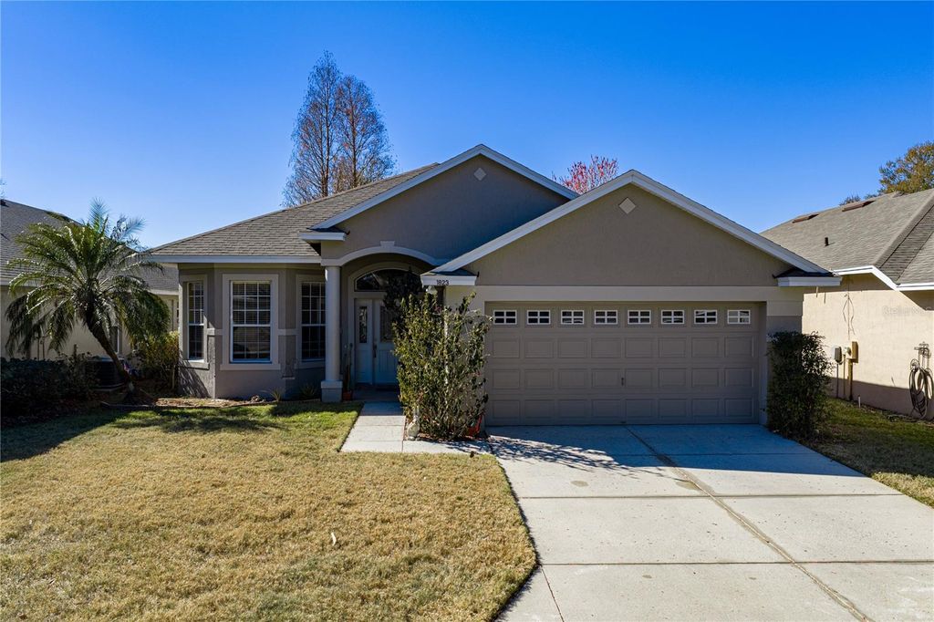 Image 5 of property listing at 1823 ROCKY POINTE DRIVE, Lakeland, FL 33813