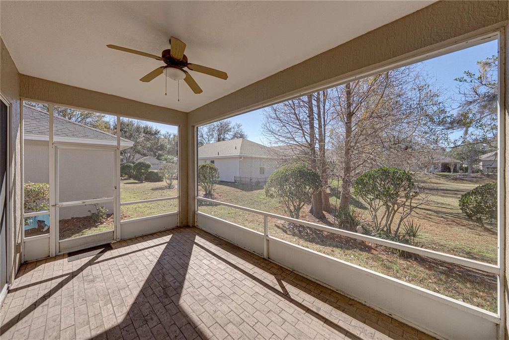 Image 50 of property listing at 1823 ROCKY POINTE DRIVE, Lakeland, FL 33813