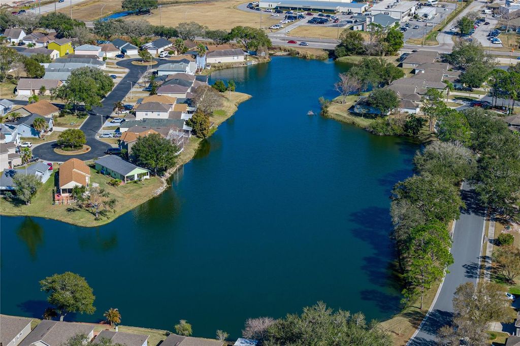 Image 55 of property listing at 1823 ROCKY POINTE DRIVE, Lakeland, FL 33813