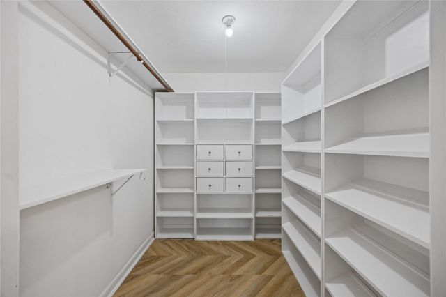 5430 Yarwell Drive, Houston, TX 77096