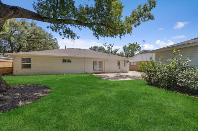 5430 Yarwell Drive, Houston, TX 77096