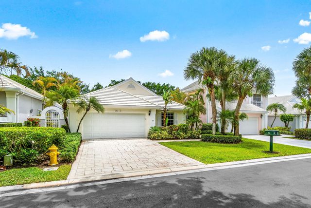 25 Wyndham Lane, Palm Beach Gardens, FL 33418