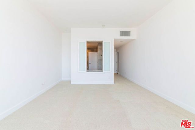 900 W Olympic Boulevard 28C, Los Angeles, CA 90015