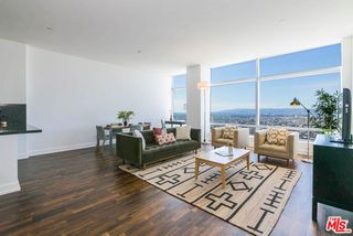 900 W Olympic Boulevard 28C, Los Angeles, CA 90015