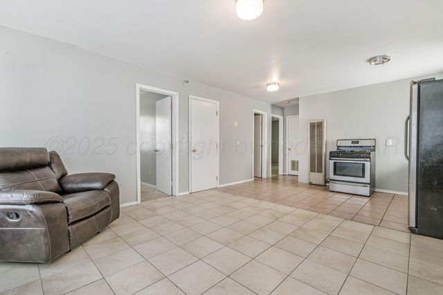 2209 BROOK Avenue, Amarillo, TX 79107