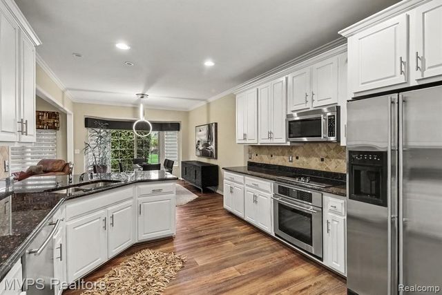 51879 Shoreview Drive, Shelby Twp, MI 48316