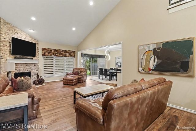 51879 Shoreview Drive, Shelby Twp, MI 48316