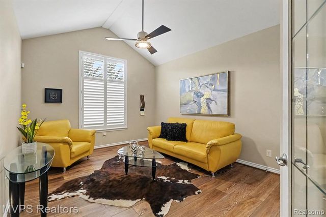 51879 Shoreview Drive, Shelby Twp, MI 48316