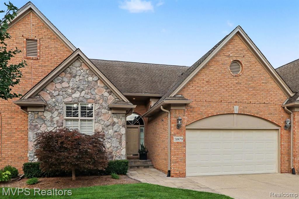 51879 Shoreview Drive, Shelby Twp, MI 48316