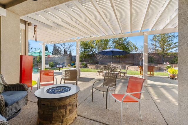 220 Gazebo Ct, Lincoln, CA 95648