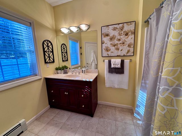 39 Denyelle Drive 39, Rocky Hill, CT 06067